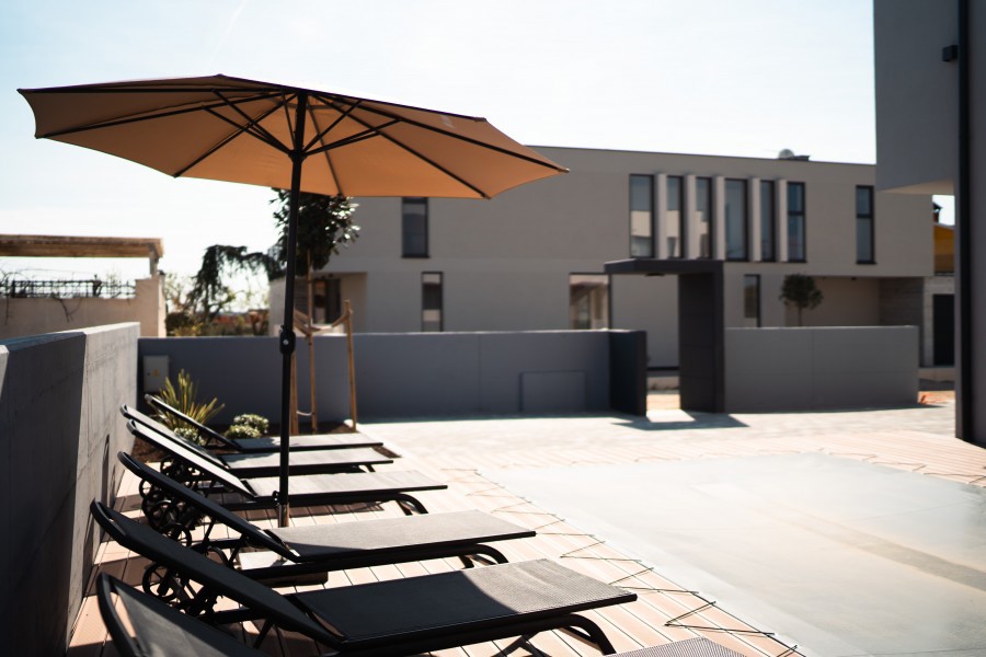 Casa Pomer, bella casa bifamiliare con piscina.