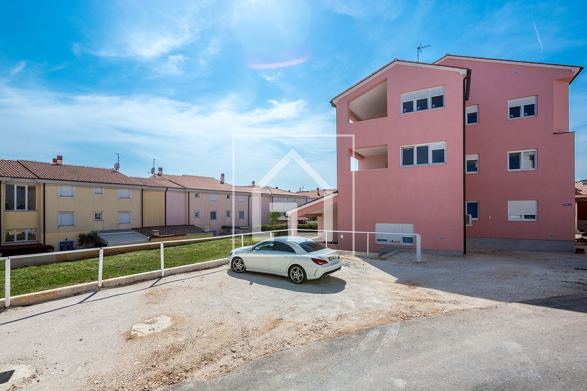 Casa Medolino, condominio con 7 appartamenti