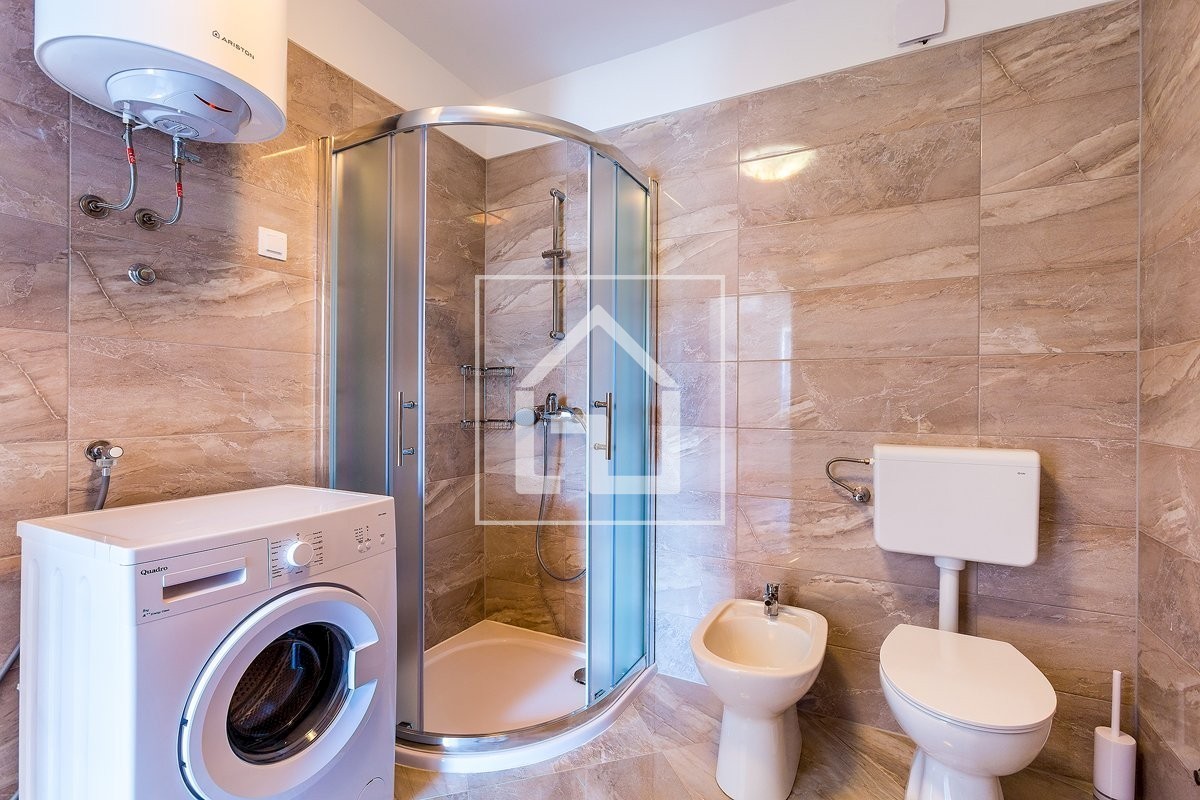 Casa Medolino, condominio con 7 appartamenti