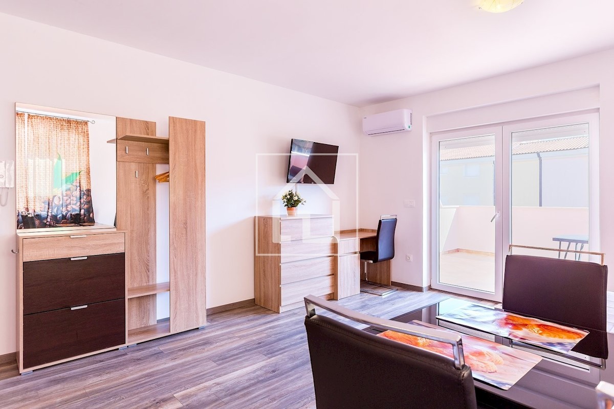 Casa Medolino, condominio con 7 appartamenti