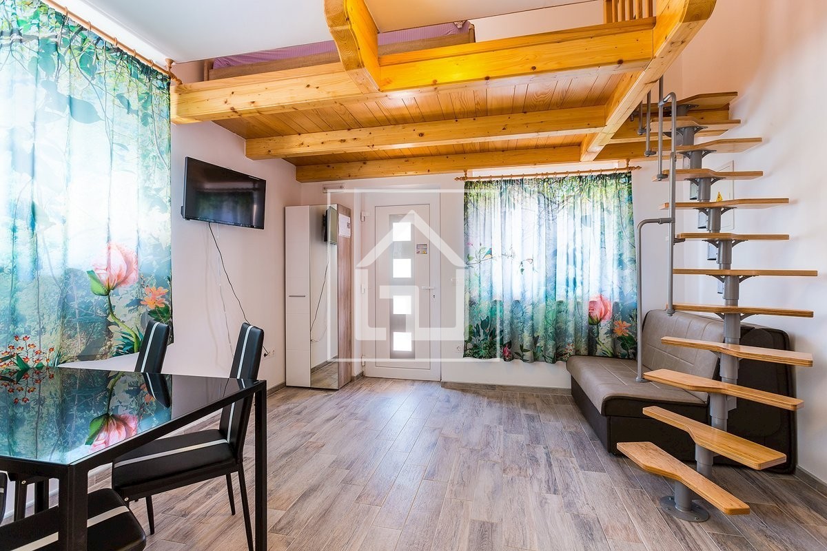 Casa Medolino, condominio con 7 appartamenti