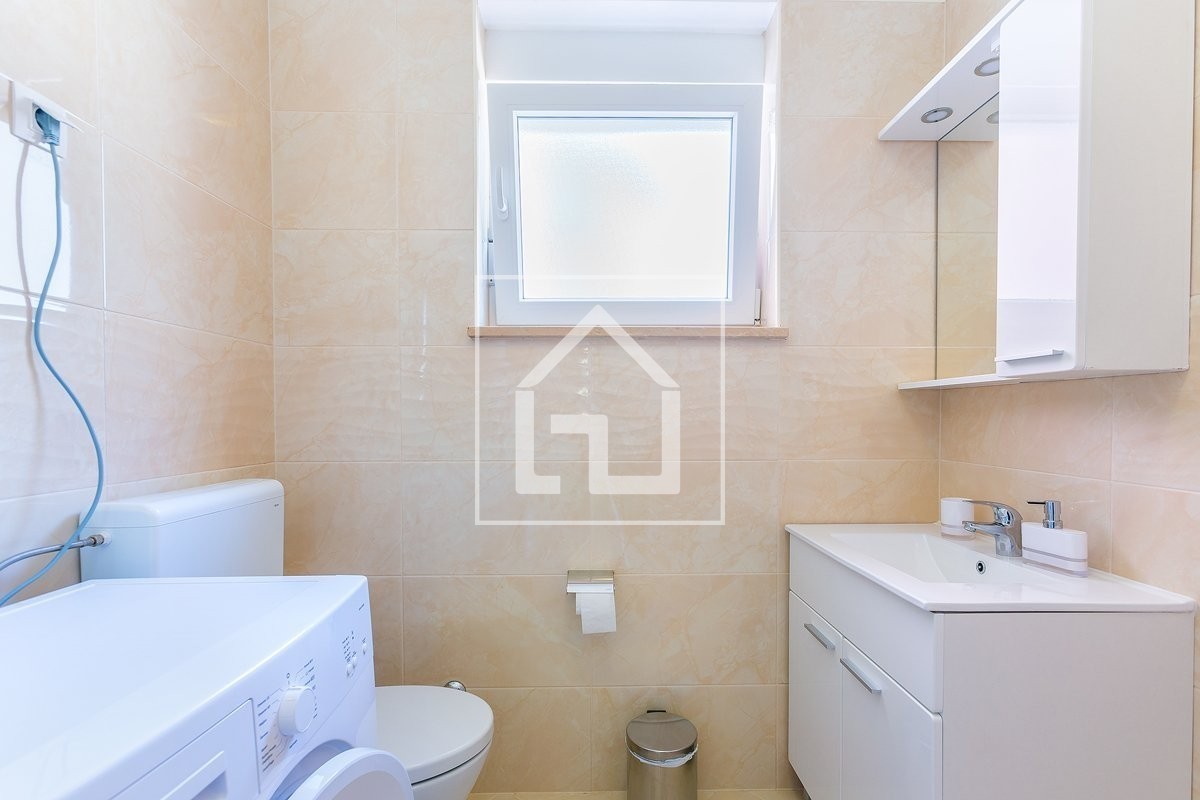 Casa Medolino, condominio con 7 appartamenti