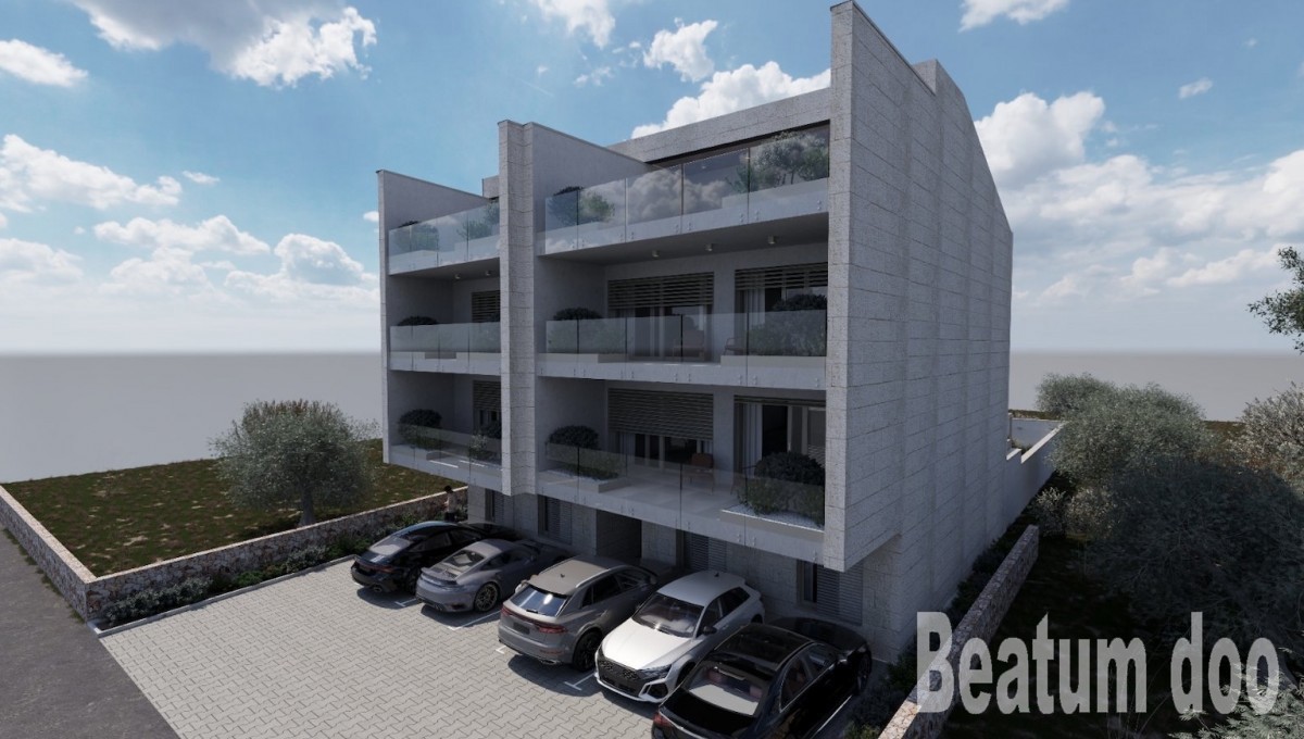 Appartamento al piano terra con piscina, in costruzione, Tar