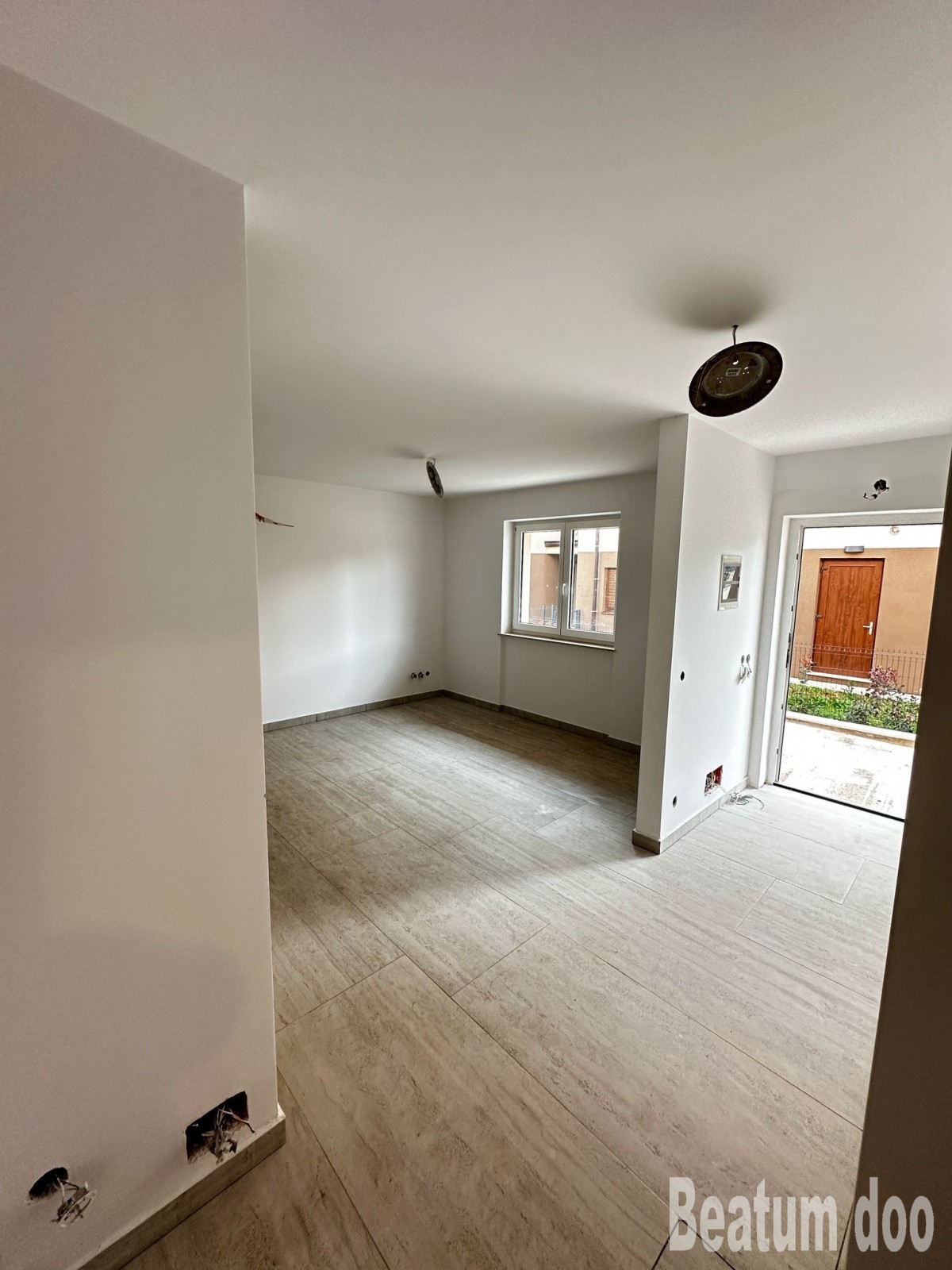 Appartamento al piano terra, nuovo edificio, dintorni di Novigrad