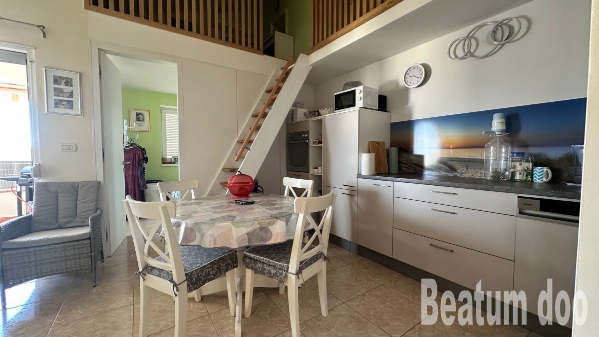 Appartamento al secondo piano, vista mare, Cittanova