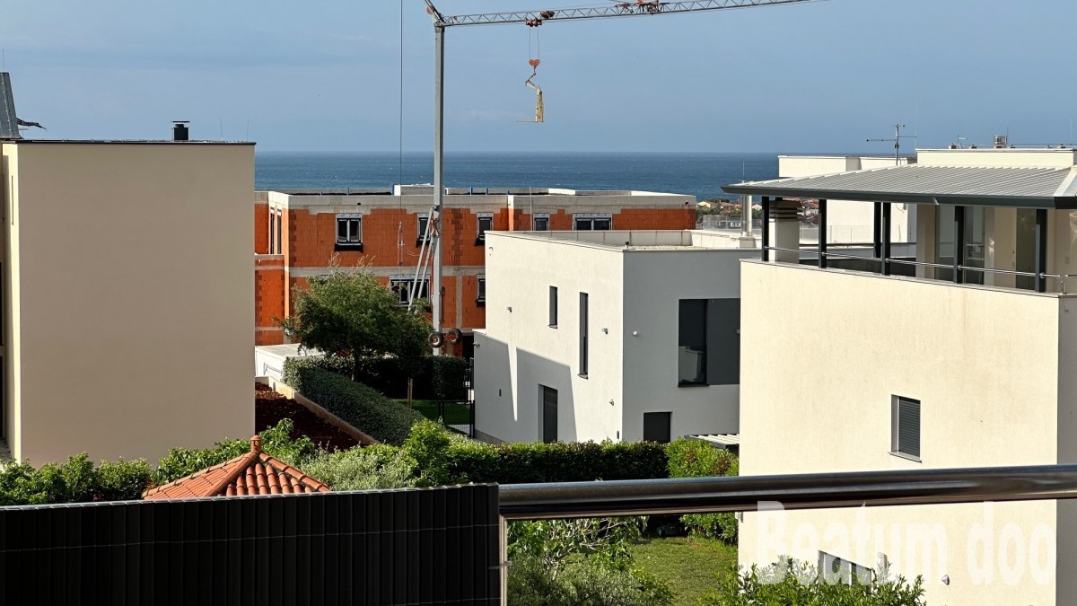 Appartamento al secondo piano, vista mare, Cittanova