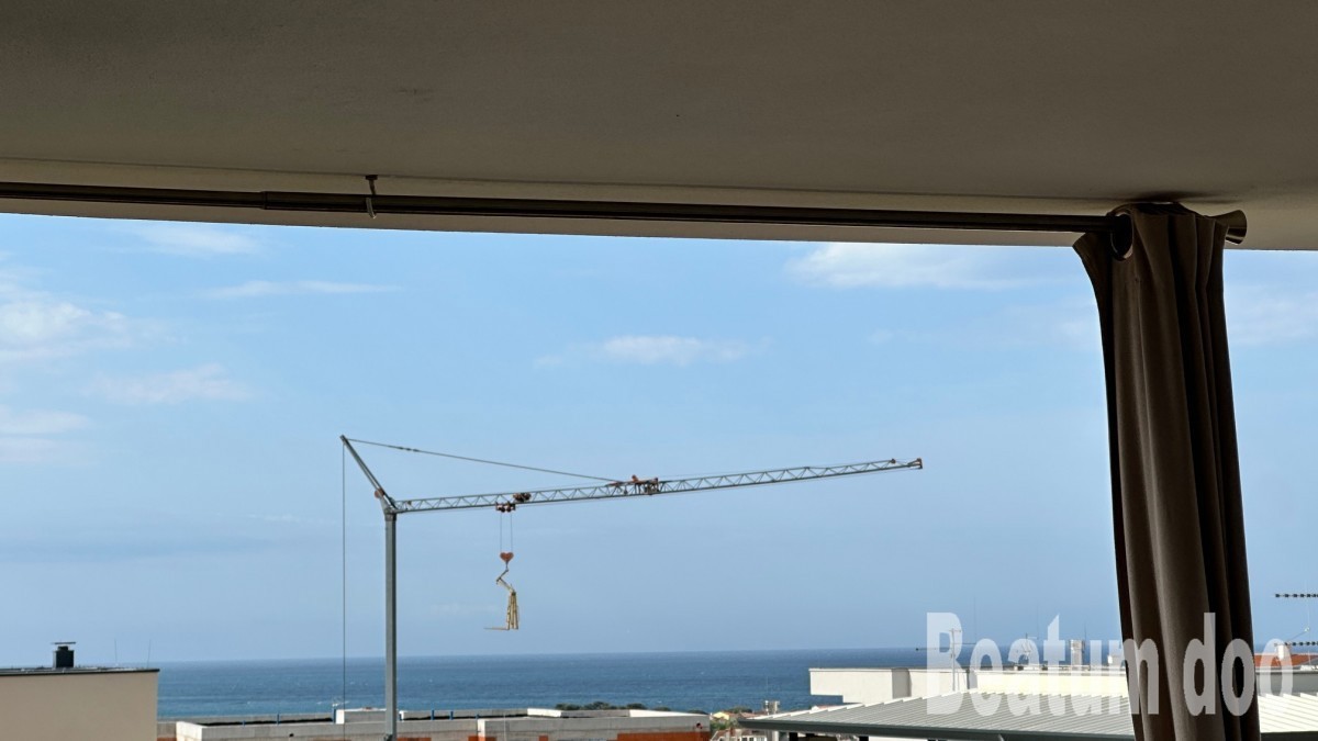 Appartamento al secondo piano, vista mare, Cittanova