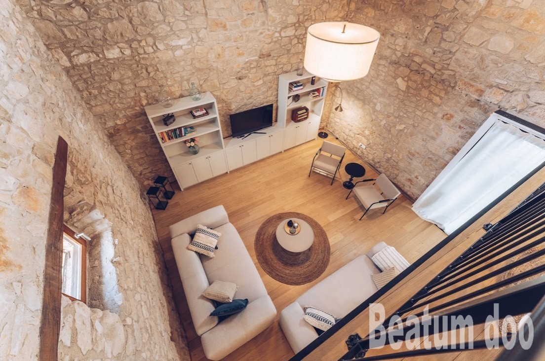 Villa di lusso, completamente arredata con mobili di alta qualità, Nova Vas