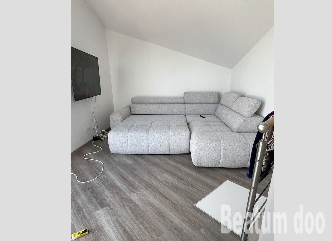 Appartamento con tre camere da letto e ampio balcone a Mareda