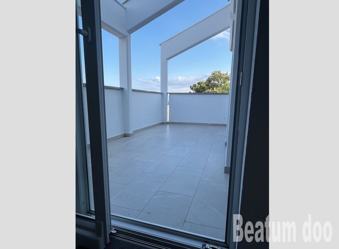 Appartamento con tre camere da letto e ampio balcone a Mareda