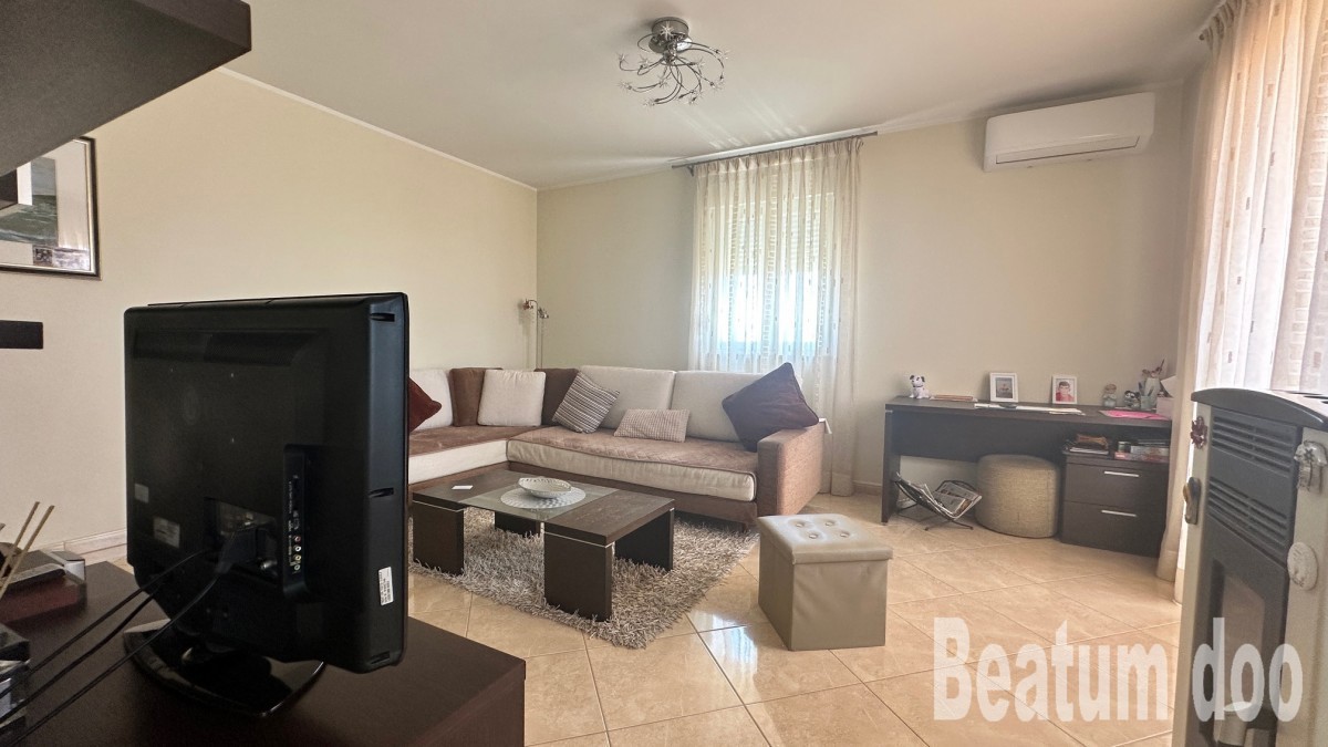 Appartamento in vendita con vista mare