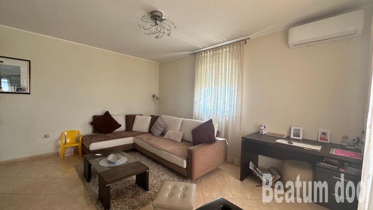 Appartamento in vendita con vista mare