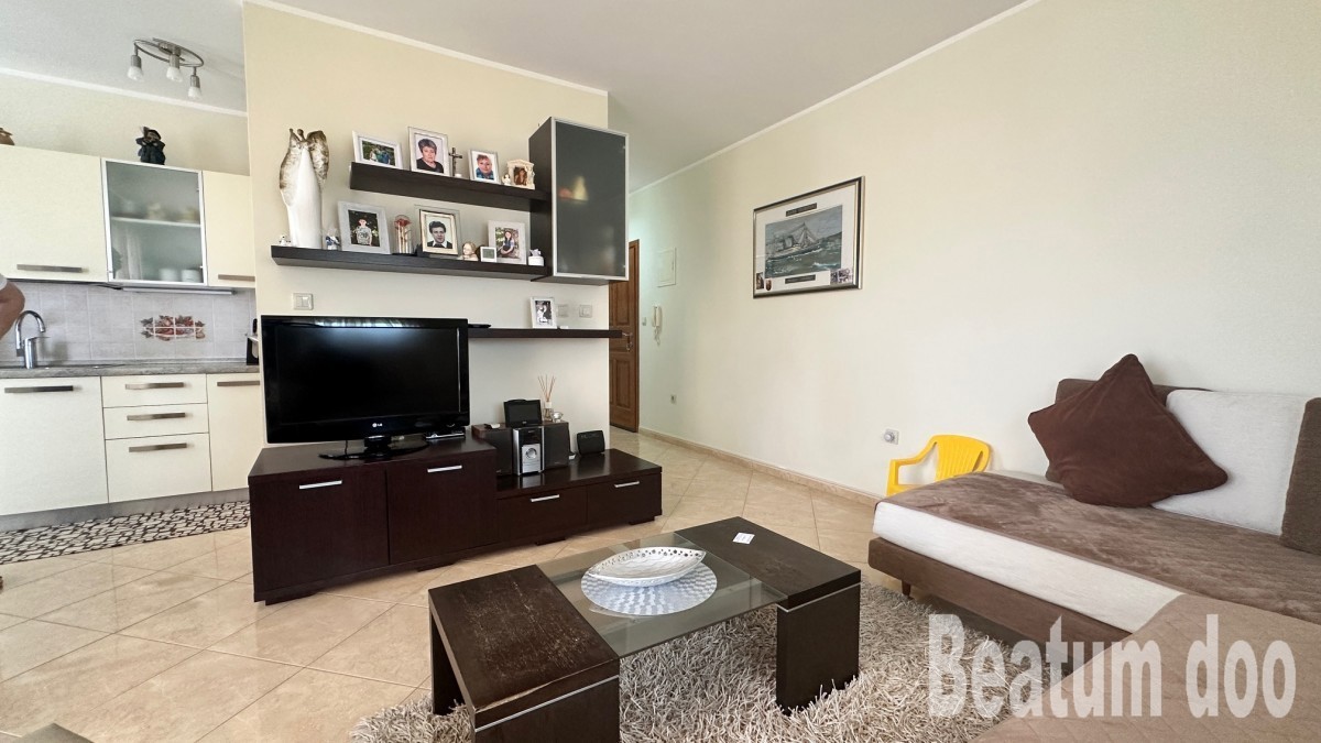 Appartamento in vendita con vista mare
