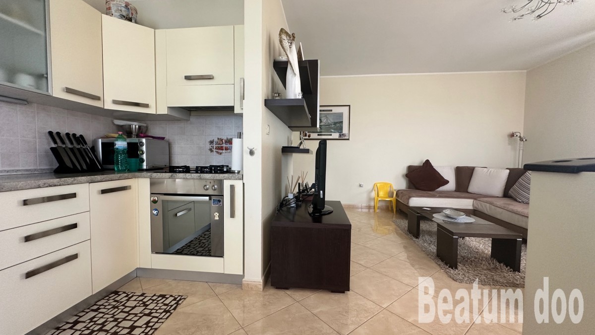 Appartamento in vendita con vista mare
