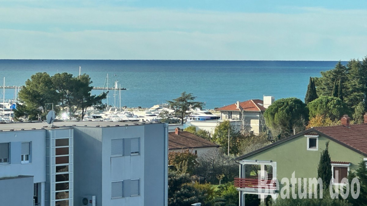 Appartamento del secondo piano,  attico, vista mare, Novigrad