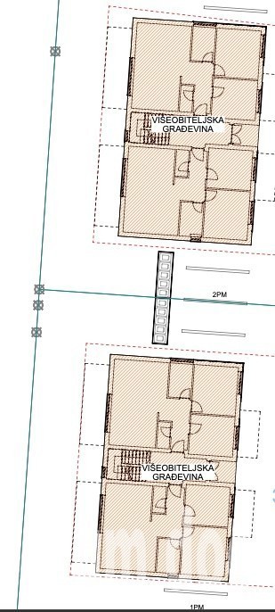 Un edificio con cinque unità residenziali, appartamento A al piano terra