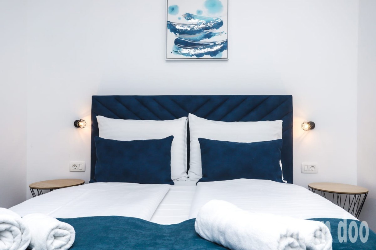 Casa a schiera con piscina, arredata, Nova Vas