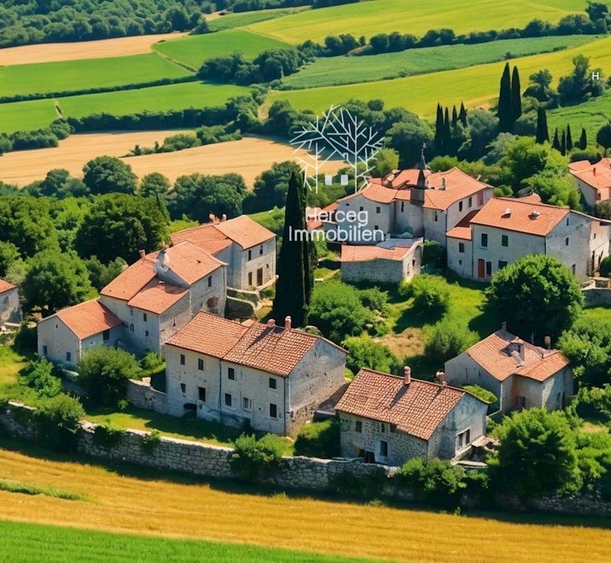 POREČ - Terreno Edificabile e Agricolo, Intero Villaggio in Vendita