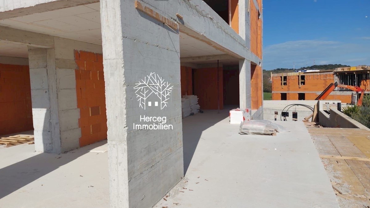 MEDULIN – Nuova Costruzione Appartamento di Lusso al Piano Terra – 300m dal Mare