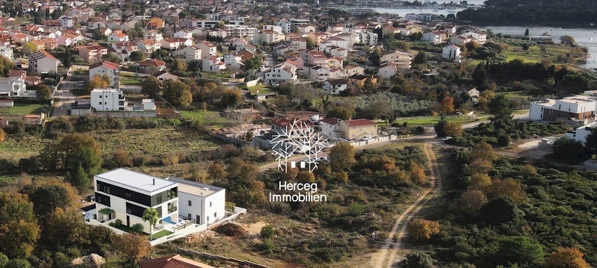 MEDULIN – Nuova Costruzione Appartamento di Lusso al Piano Terra – 300m dal Mare