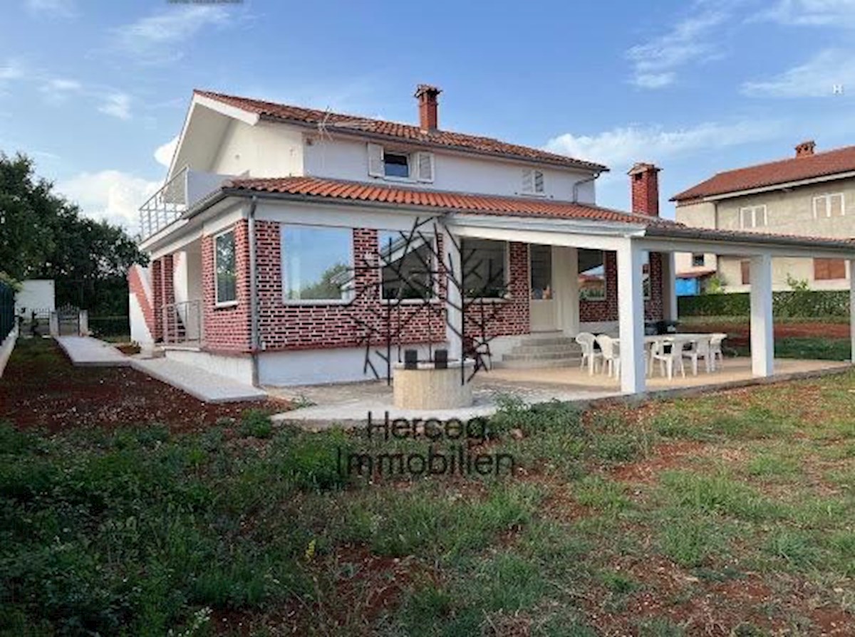 POREČ - Casa con uliveto - oltre 3000 m²