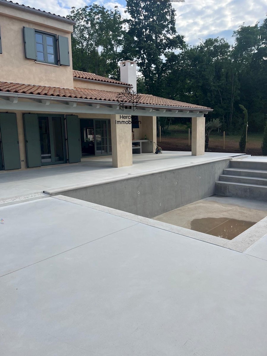 ISTRIA, GRAČIŠĆE – Villa nella natura