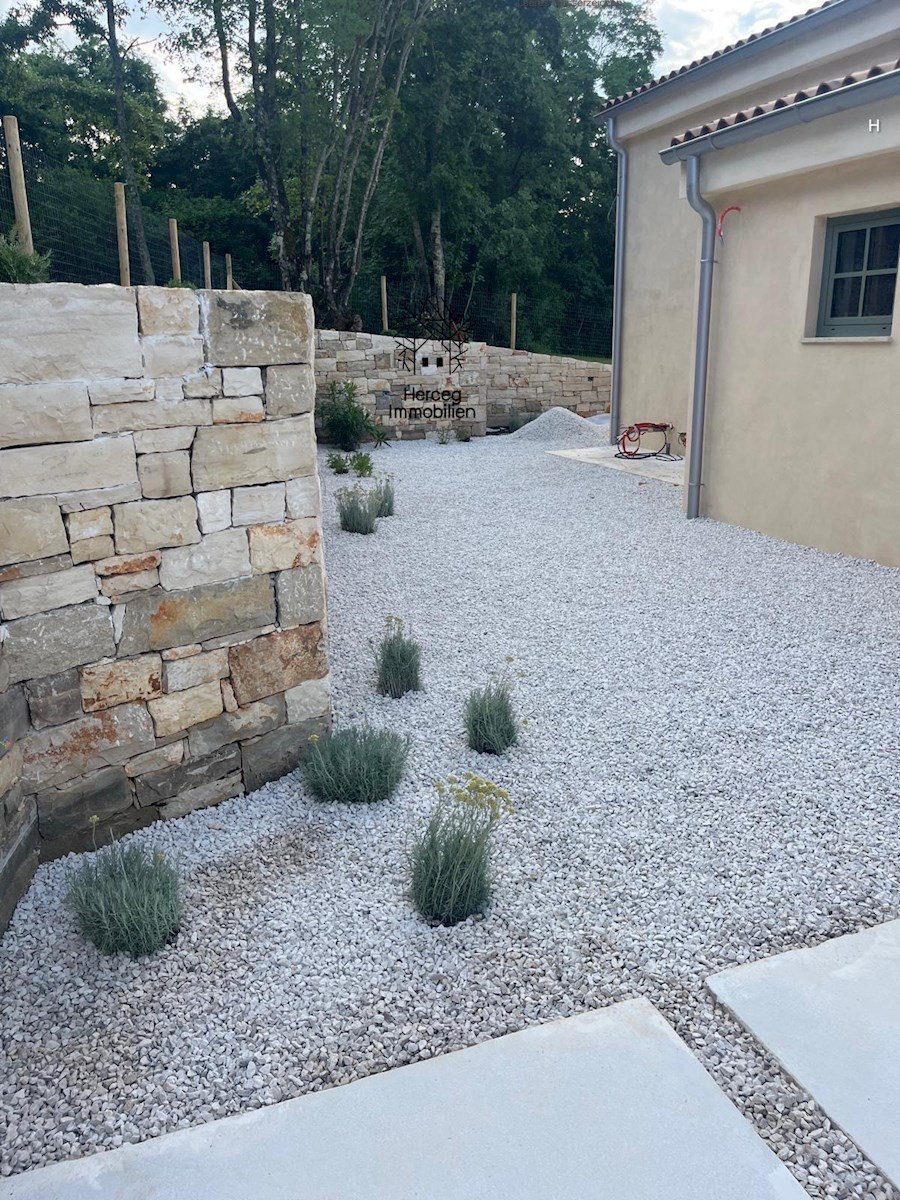 ISTRIA, GRAČIŠĆE – Villa nella natura