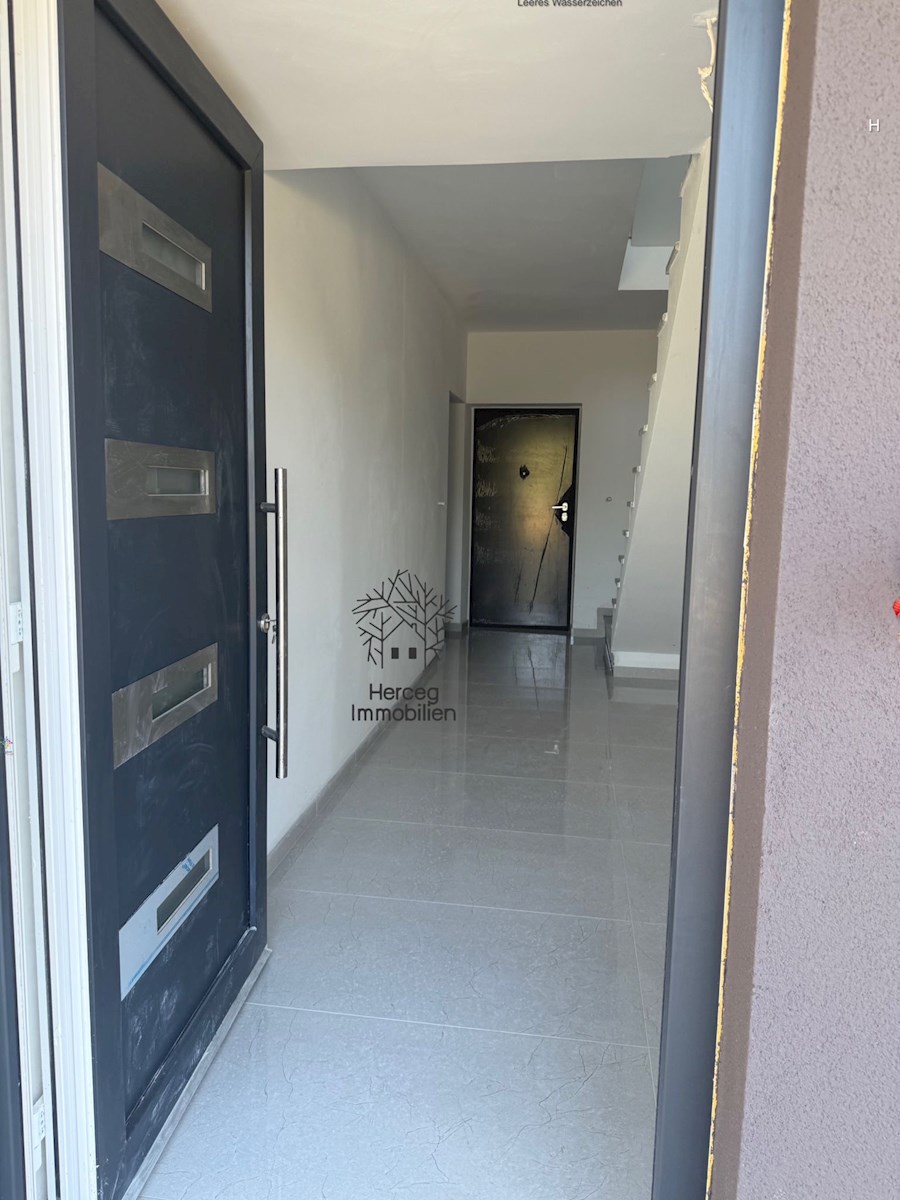 MEDULIN – Appartamento moderno con due camere da letto