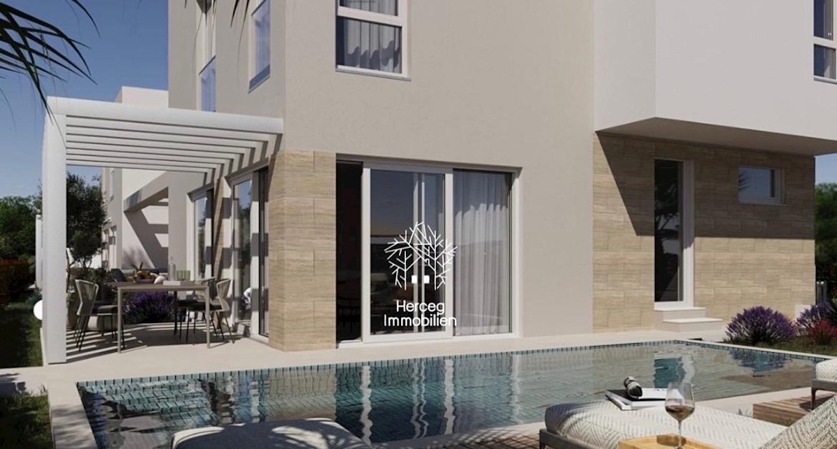 MEDULIN – Tre Ville con Piscina in Costruzione