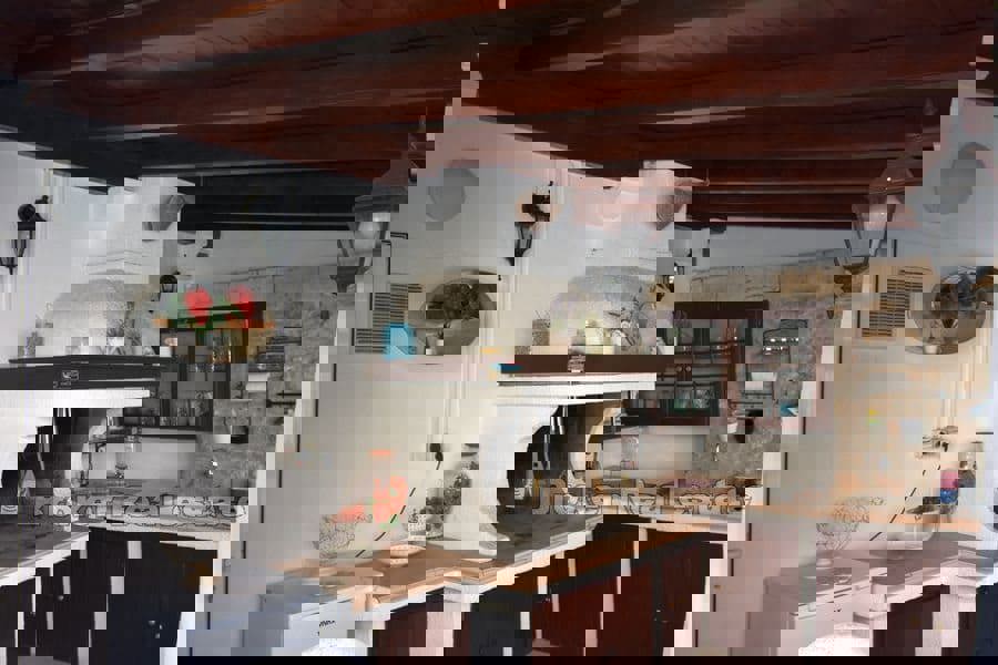 Proprietà unica proprio sul lungomare