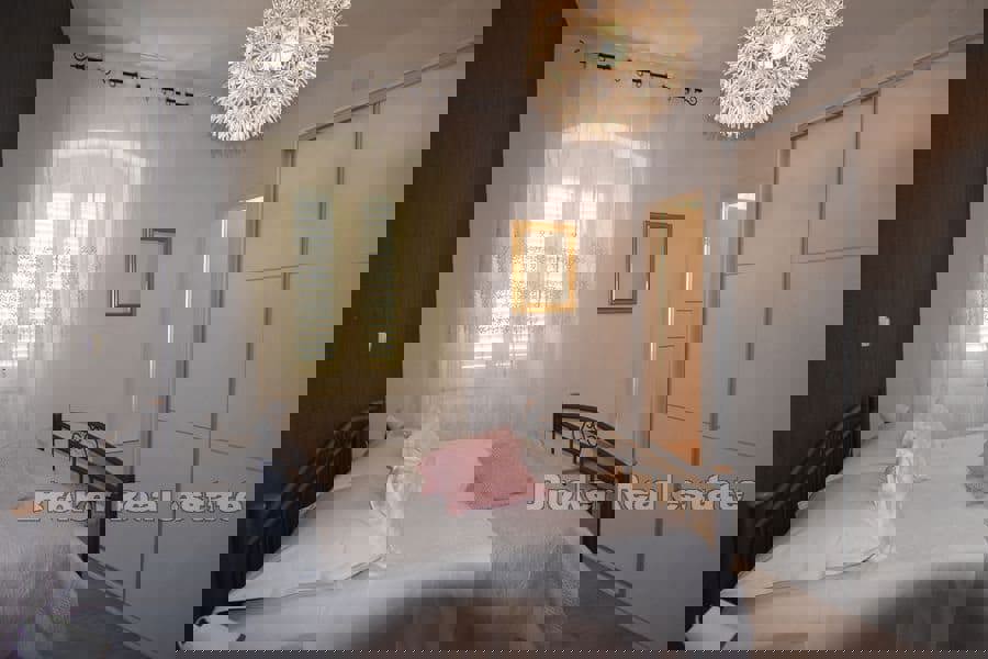 Proprietà unica proprio sul lungomare