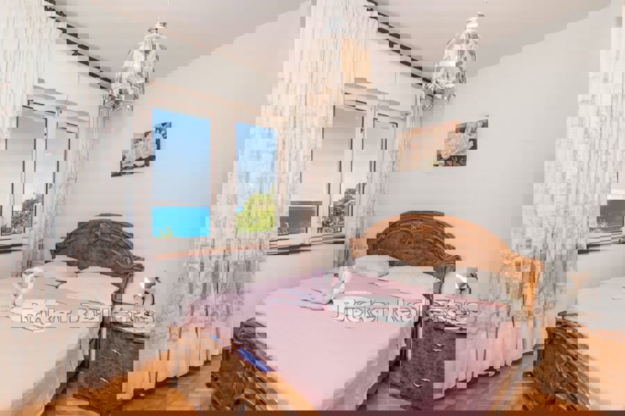 Affascinante casa in prima fila al mare