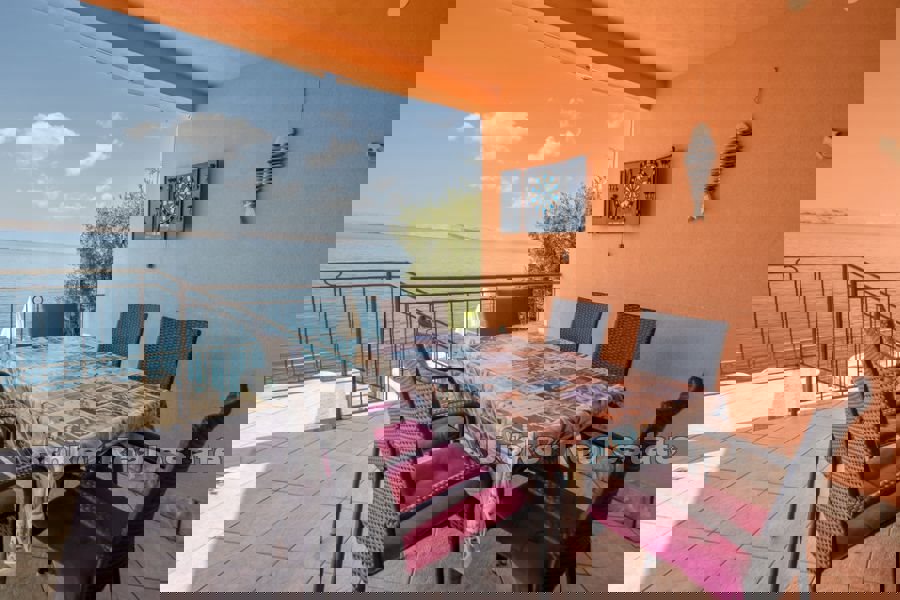 Affascinante casa in prima fila al mare