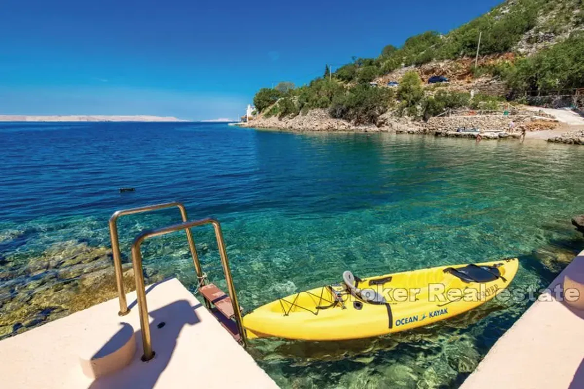 Casa sul mare con accesso privato alla spiaggia con attracco barche