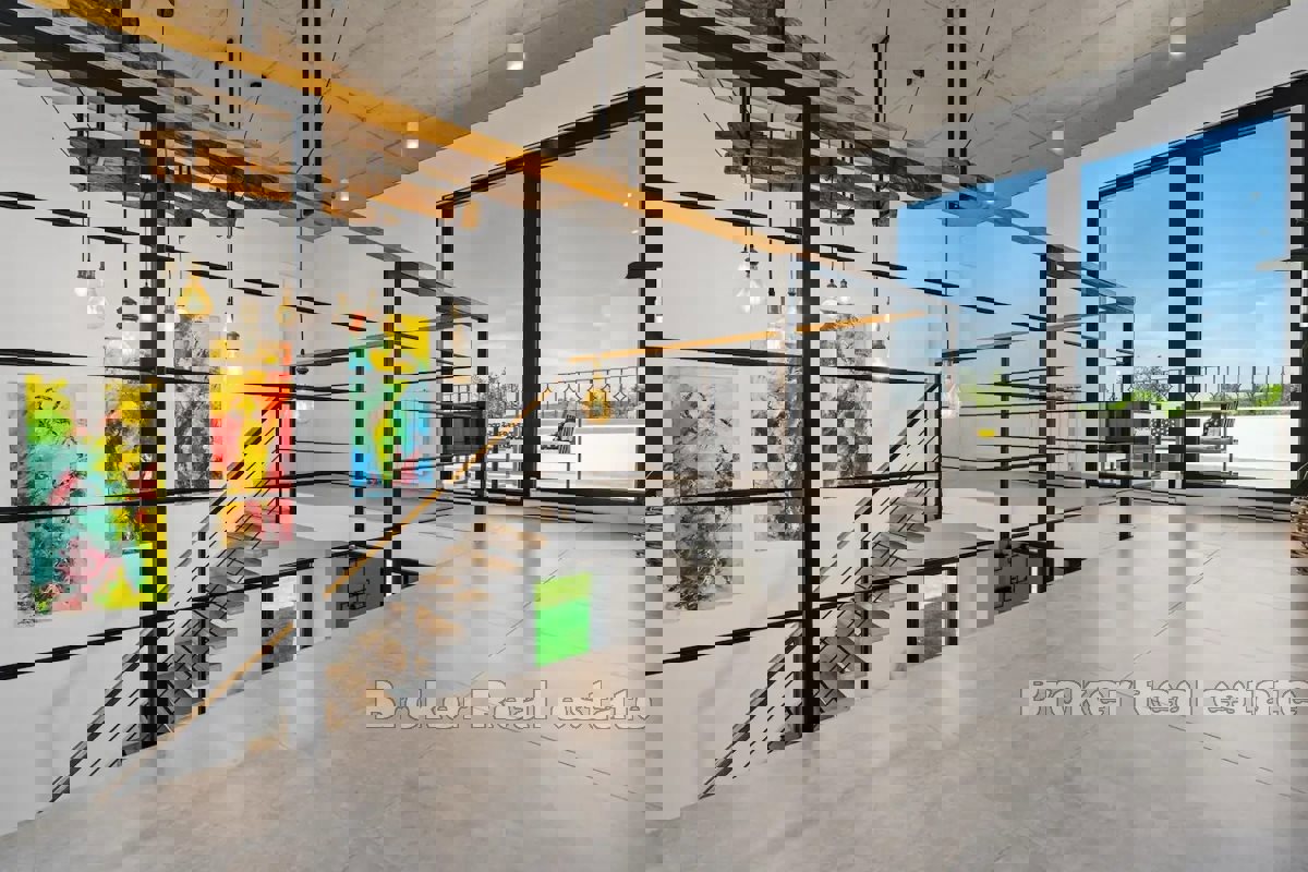 Esclusiva villa con piscina e ampio giardino