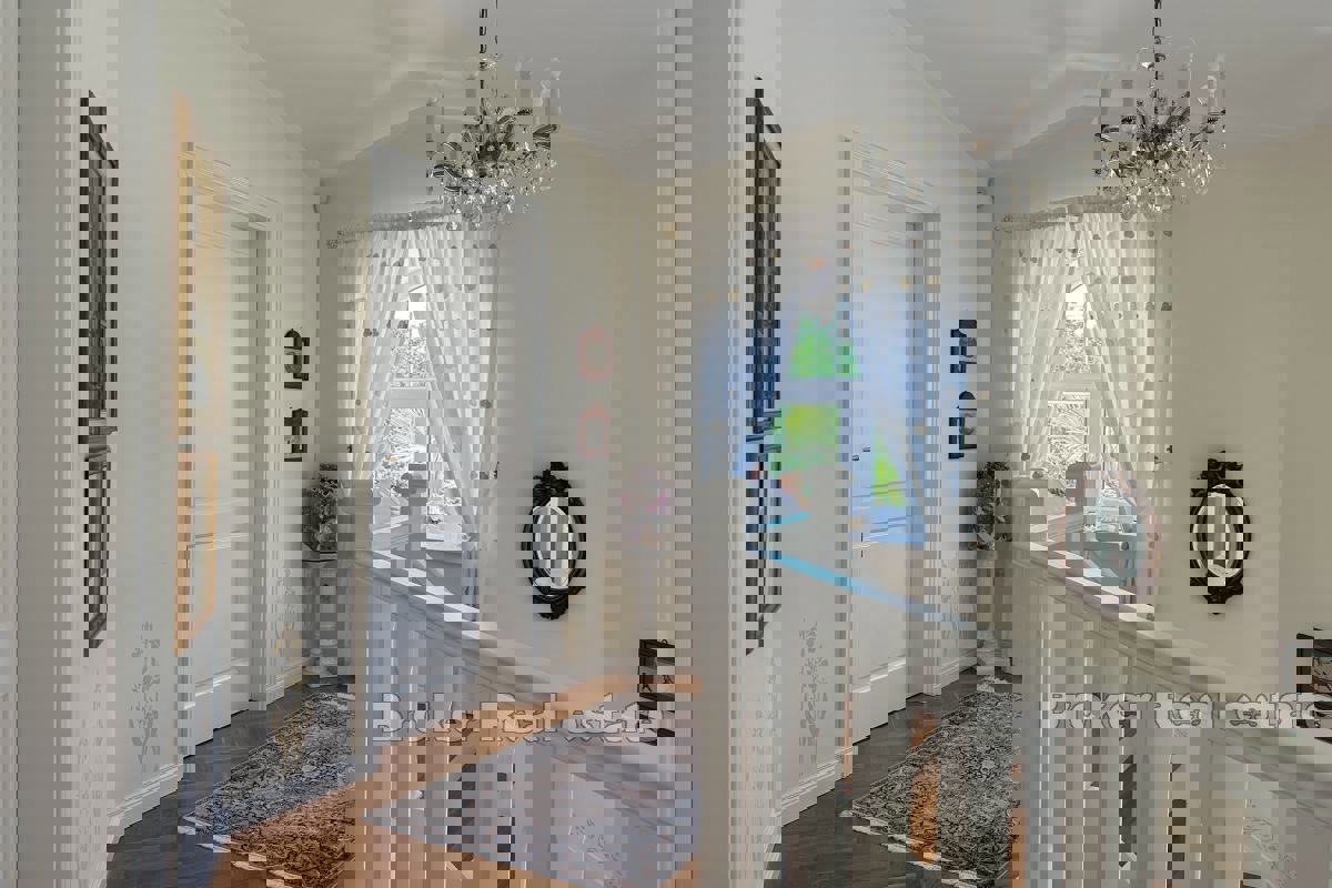 Casa in pietra con vista panoramica sul paesaggio