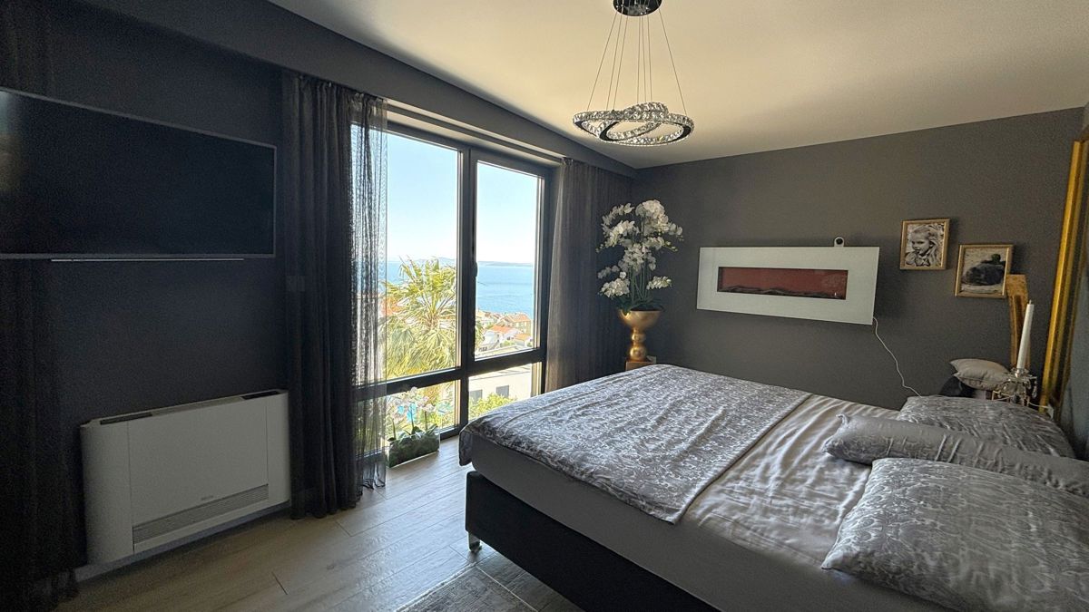 Villa di lusso con vista sul mare aperto