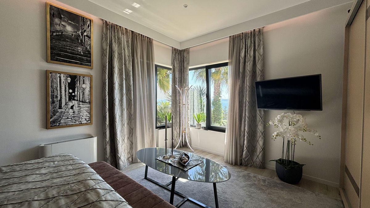 Villa di lusso con vista sul mare aperto