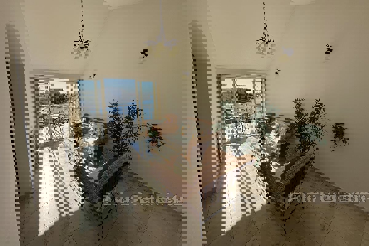 Palazzina in prima fila al mare