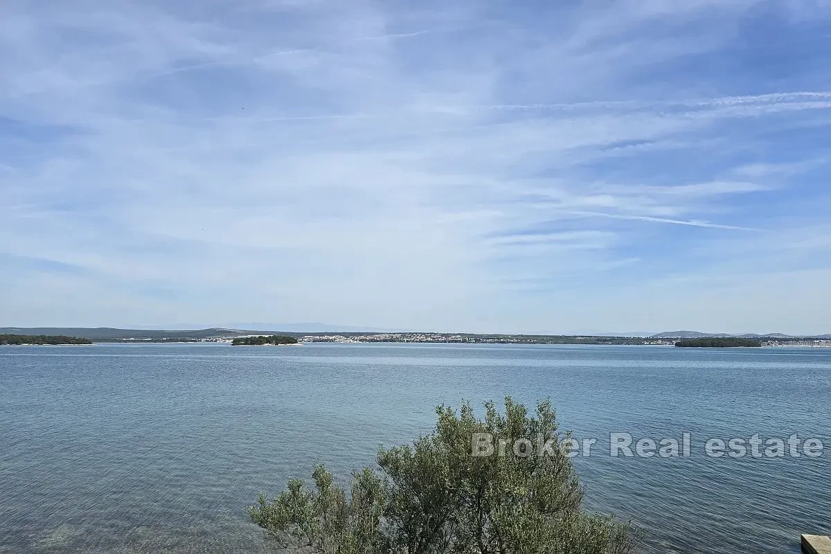 Villa in prima fila al mare