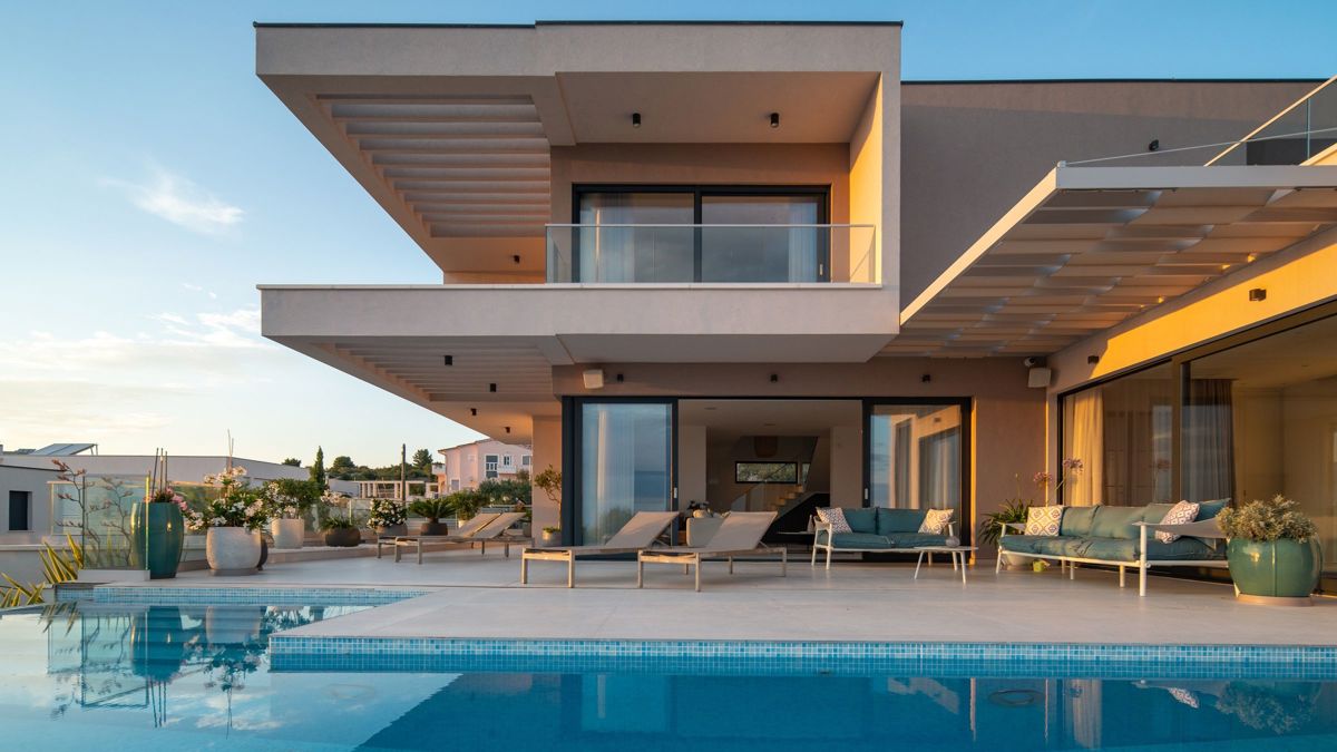 Villa di lusso in posizione dominante con vista sul mare