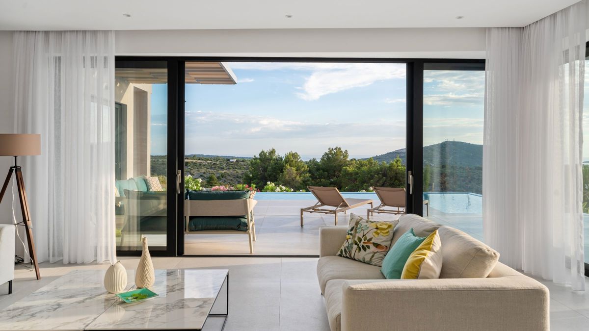 Villa di lusso in posizione dominante con vista sul mare