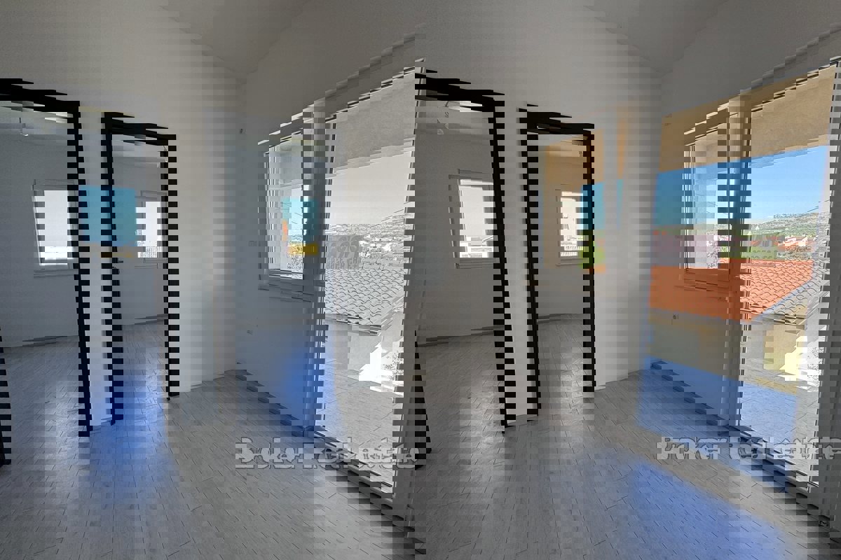 Proprietà funzionale con 3 appartamenti