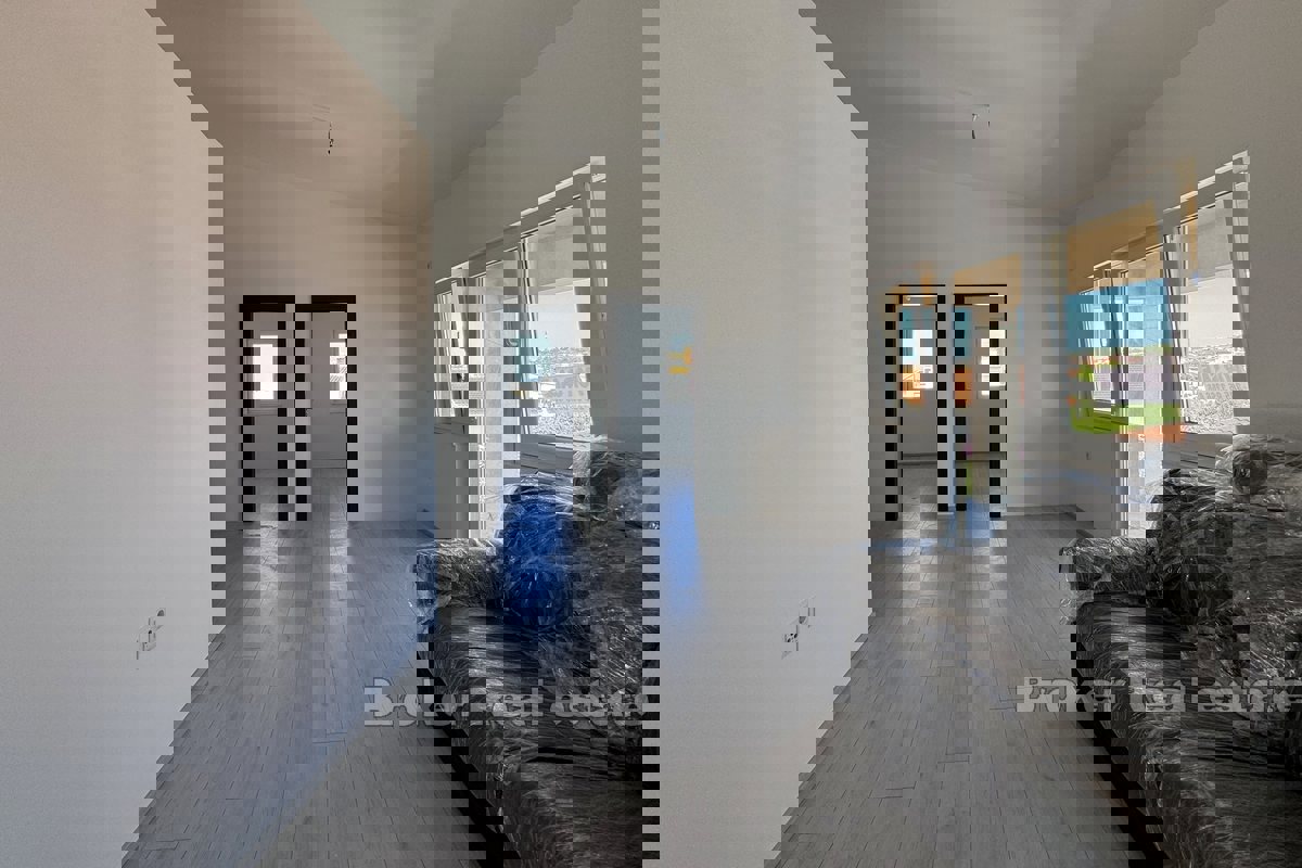 Proprietà funzionale con 3 appartamenti