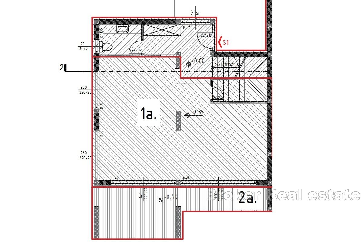 Trilocale con cortile