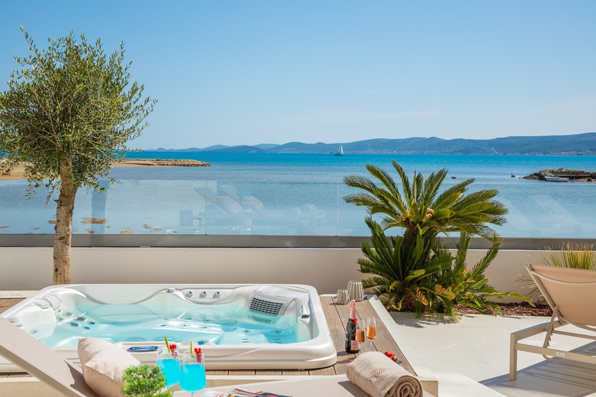 Villa sulla spiaggia, prima fila al mare