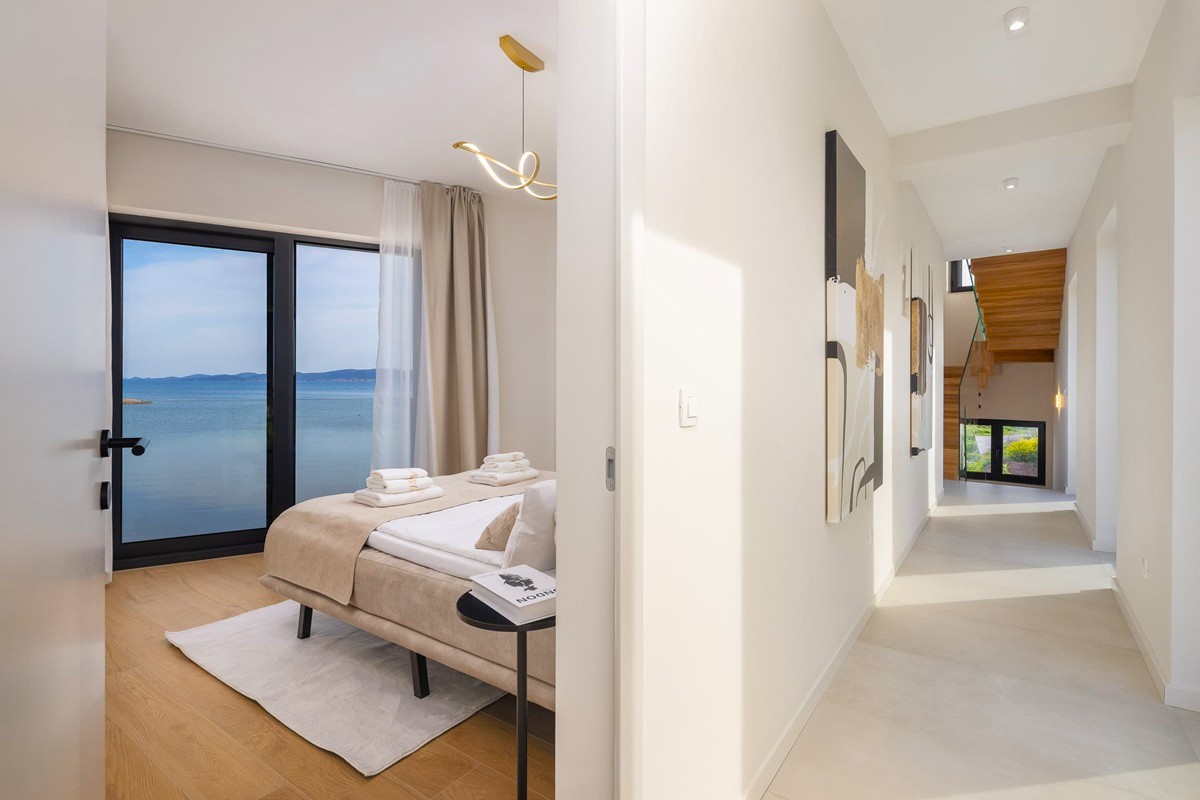 Villa sulla spiaggia, prima fila al mare