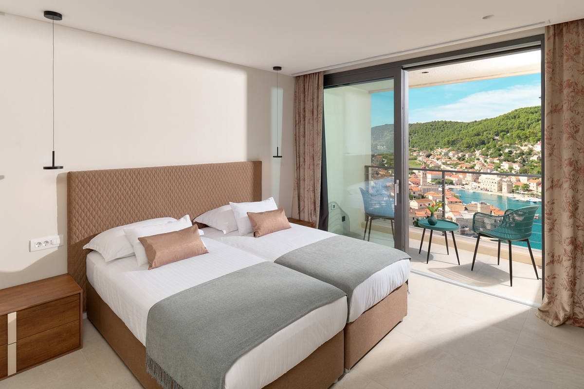 Villa di lusso con piscina e incantevole vista sul mare