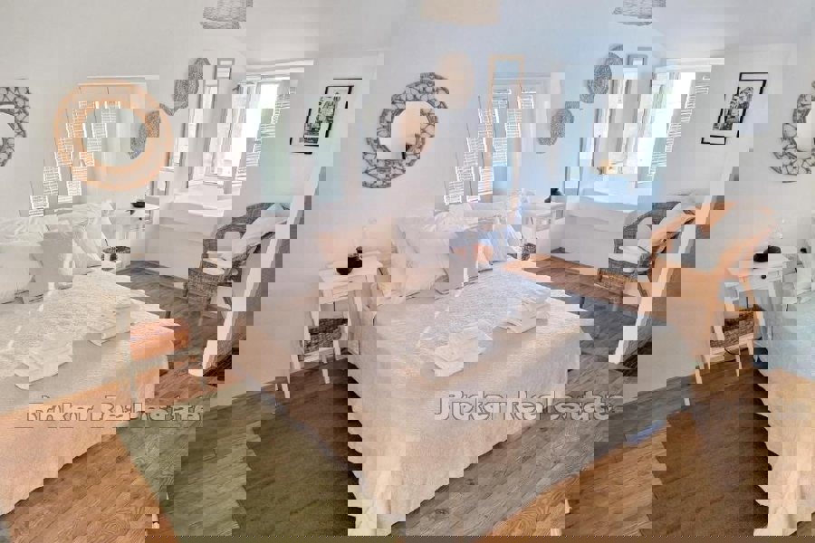 Appartamento in una tradizionale casa mediterranea in pietra