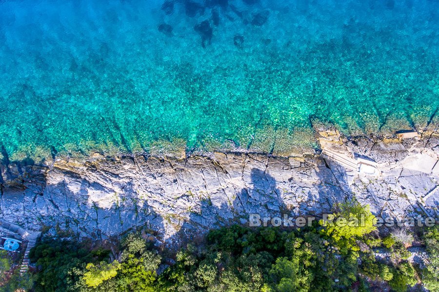 Terreno edificabile vicino al mare, in vendita